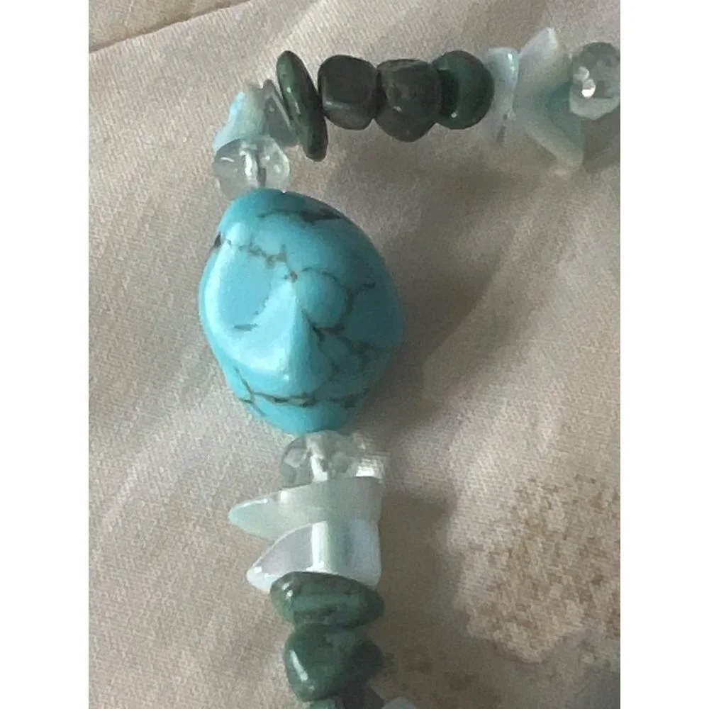 Green and Blue Turquoise Crystal Chip Stretch Bracelet -- 7.25